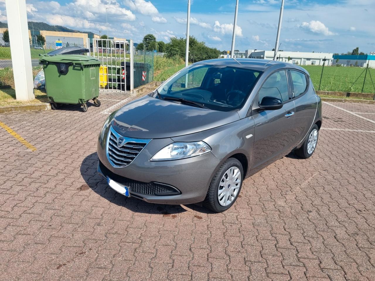Lancia Ypsilon 1.2 69 CV 5 porte S&S Platinum, Garanzia