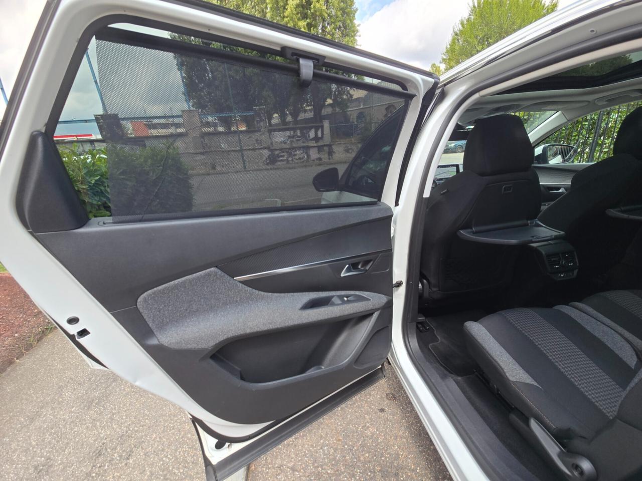 PEUGEOT 5008 1.5(130cv) BlueHdi Business (7posti)