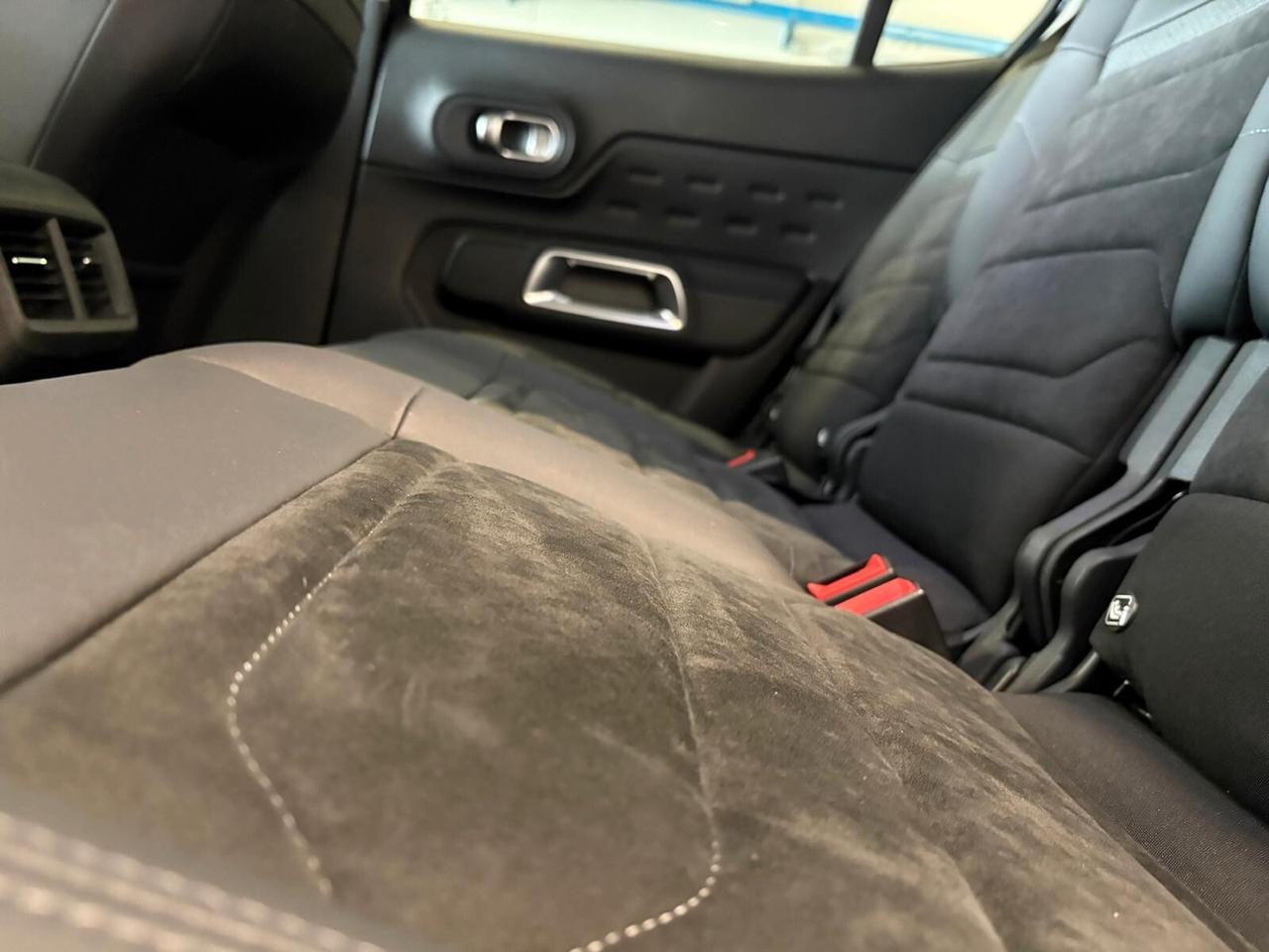 Citroen C5 Aircross SHINE Hybrid 136 e-DCS6 SPOTICAR