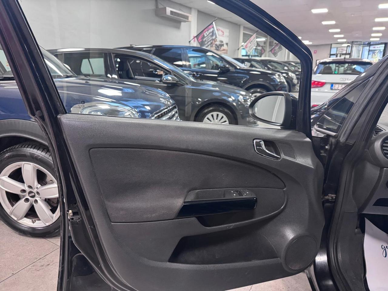 Opel Corsa 1.2 5 porte Elective