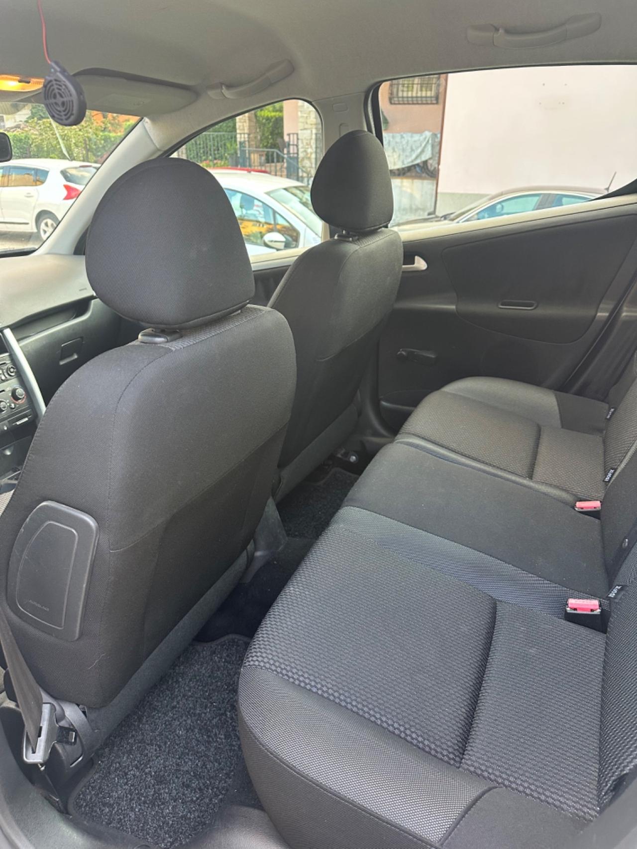 Peugeot 207 1.4 8V 75CV 5p. ECO GPL NEOPAT KMCERT GARANZ