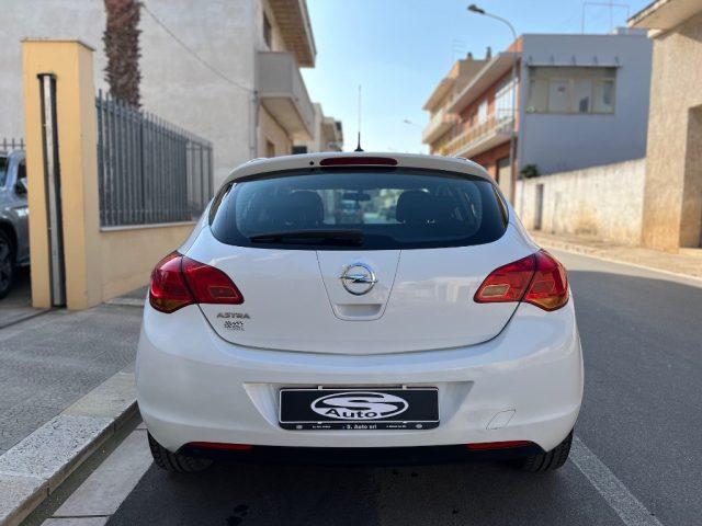 OPEL Astra 1.4B 100CV 5P Cosmo