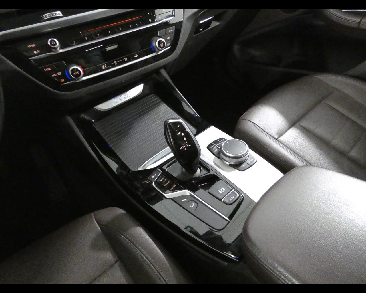 BMW X3 (G01/F97) - X3 xDrive20d Luxury
