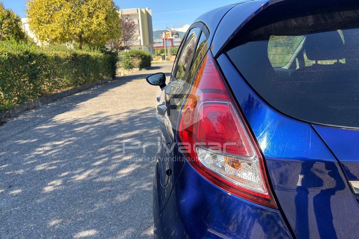 FORD Fiesta 1.5 TDCi 75CV 5 porte Black & White Edition