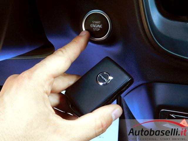 VOLVO XC40 T2 Essential