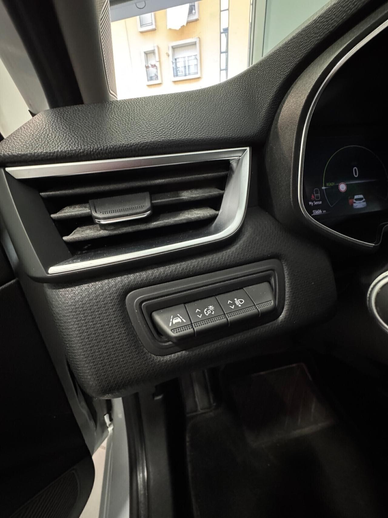 Renault Clio Hybrid E-Tech 140 CV 5 porte E-Tech