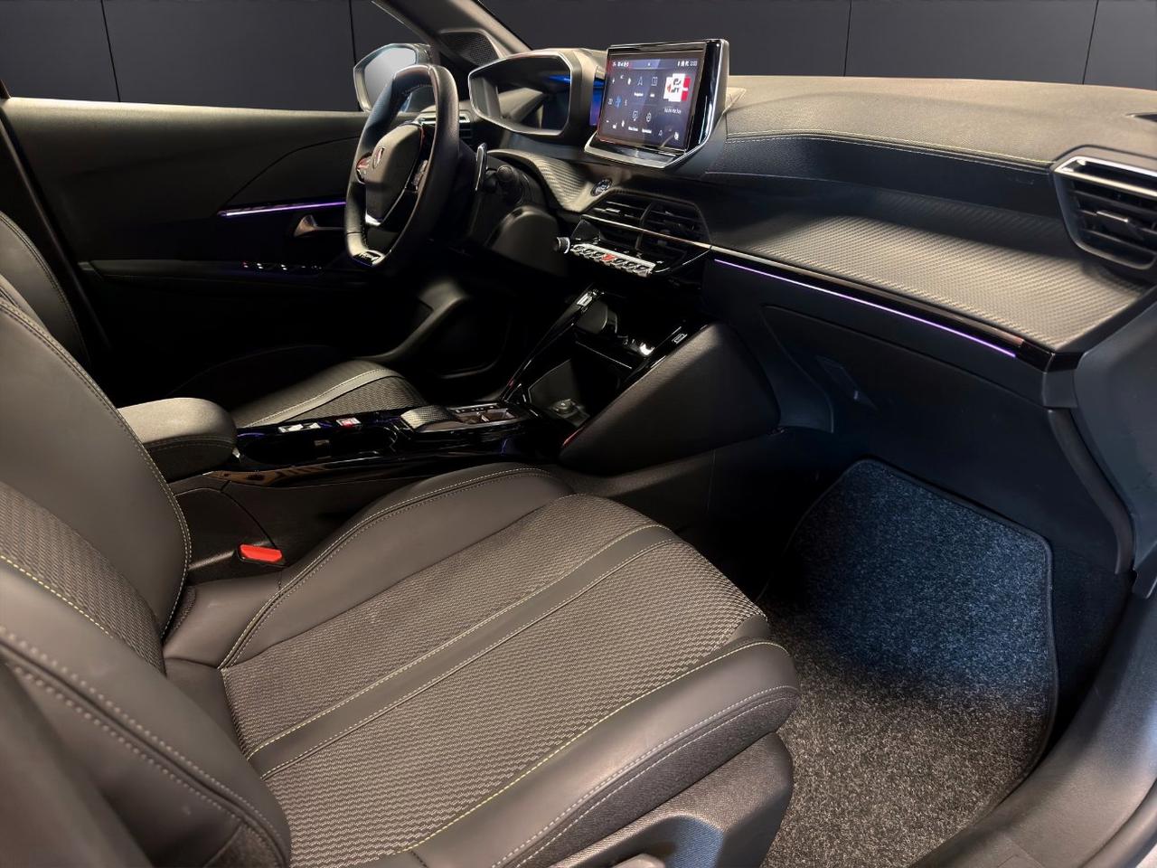 Peugeot 208 1.2 hybrid GT 145cv e-dcs 6