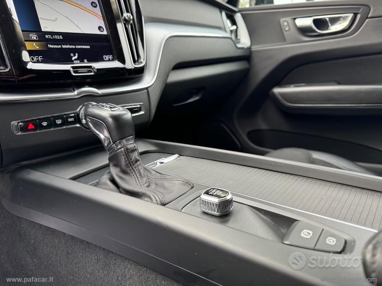VOLVO XC60 D4 AWD Geartronic Inscription