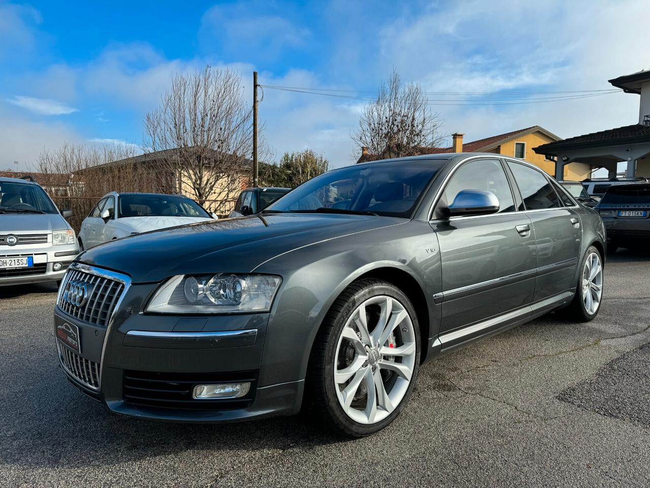 Audi A8 S8 5.2 V10 quattro tiptronic