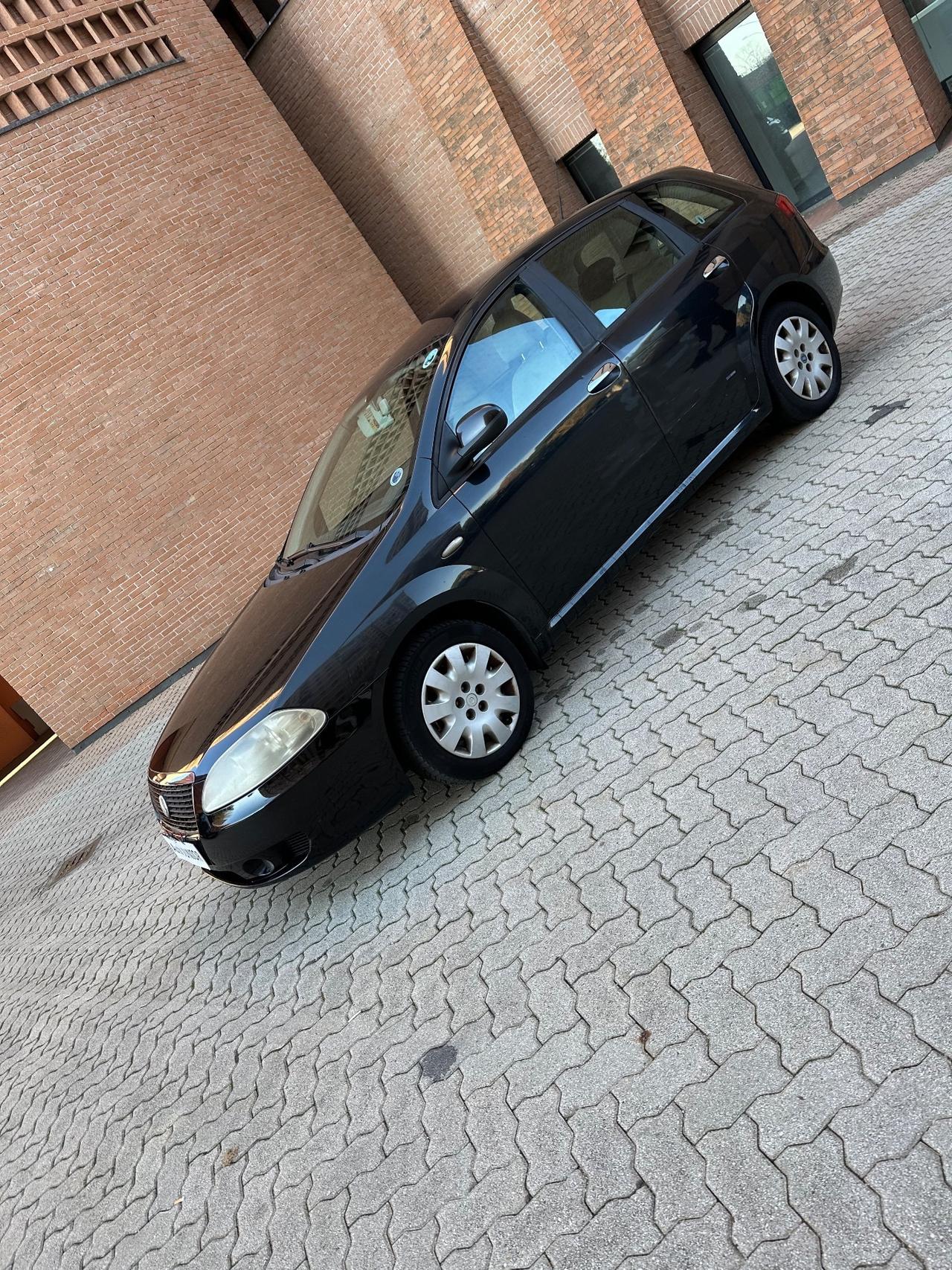 Fiat Croma 1.9 Multijet Active