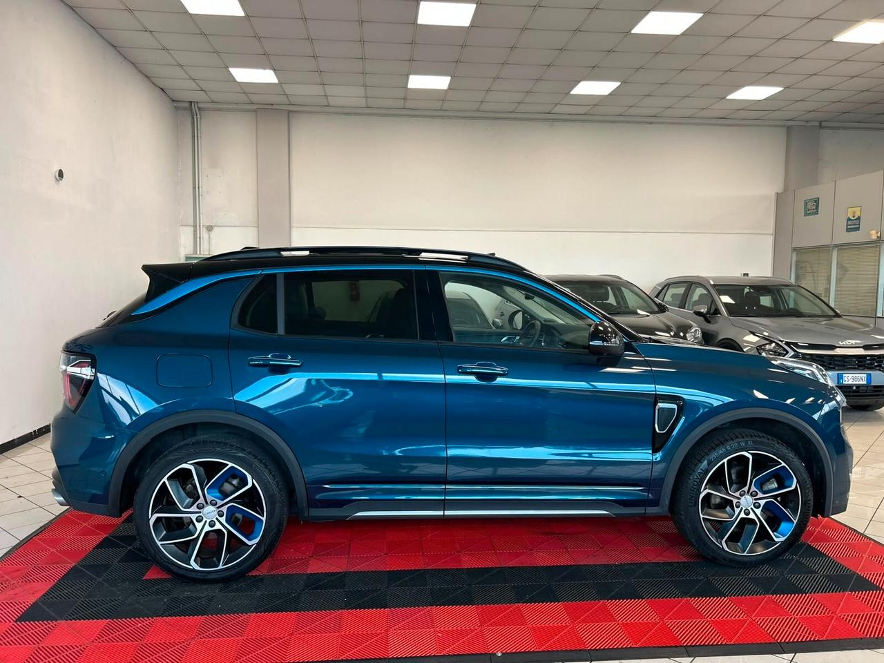 Lynk&co 01 PHEV
