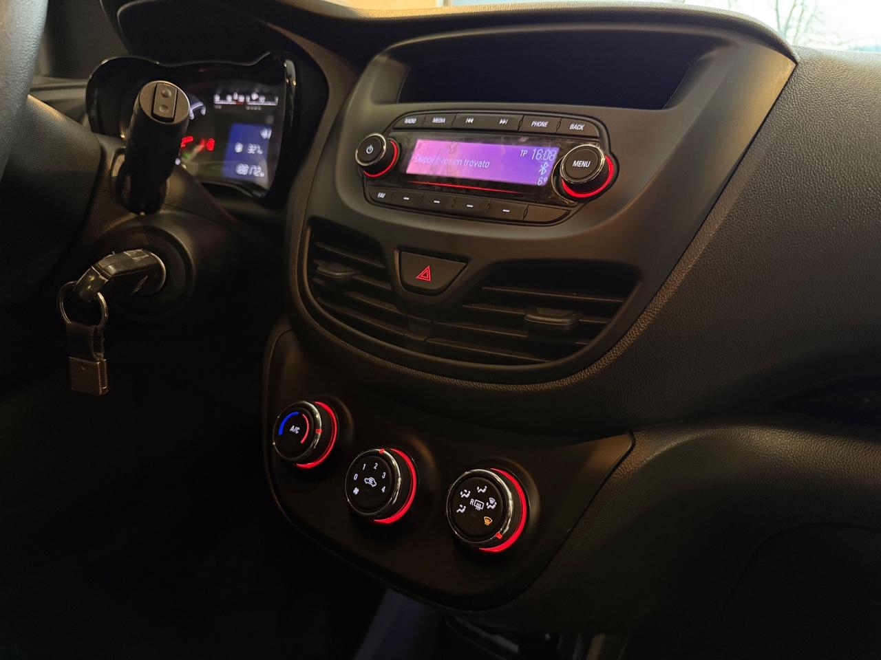 Opel Karl 1.0 GPL ANNO 2017 neopatentati