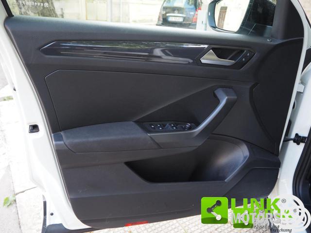 VOLKSWAGEN T-Roc 2.0 TDI Advanced DSG 150cv