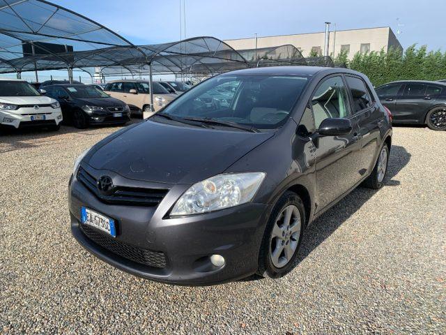 TOYOTA Auris 2.0 D-4D DPF 5 porte Sol