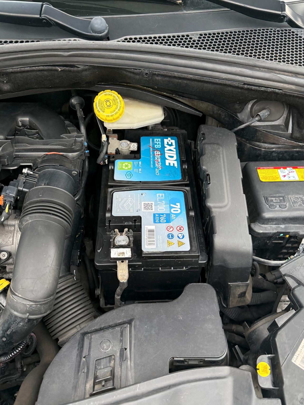 " UNA CHICCA " Peugeot 208 1.6 e-HDi 92 CV Allure