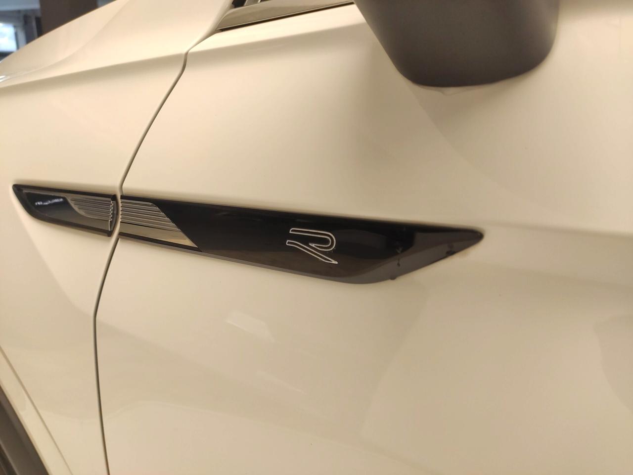 Volkswagen Tiguan 2.0 TDI 150 CV SCR DSG R-Line