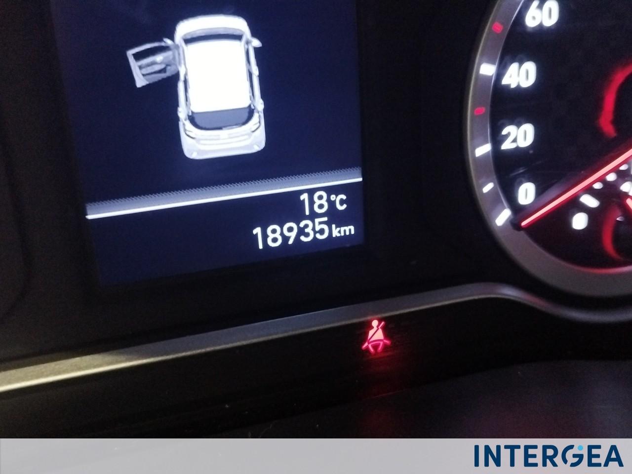 HYUNDAI i10 1.0 mpi Tech at