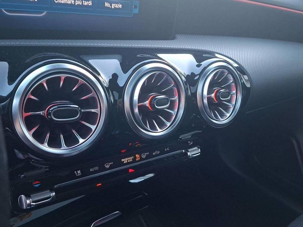 Mercedes CLA 200 200 D AMG Line Premium 8G-DCT