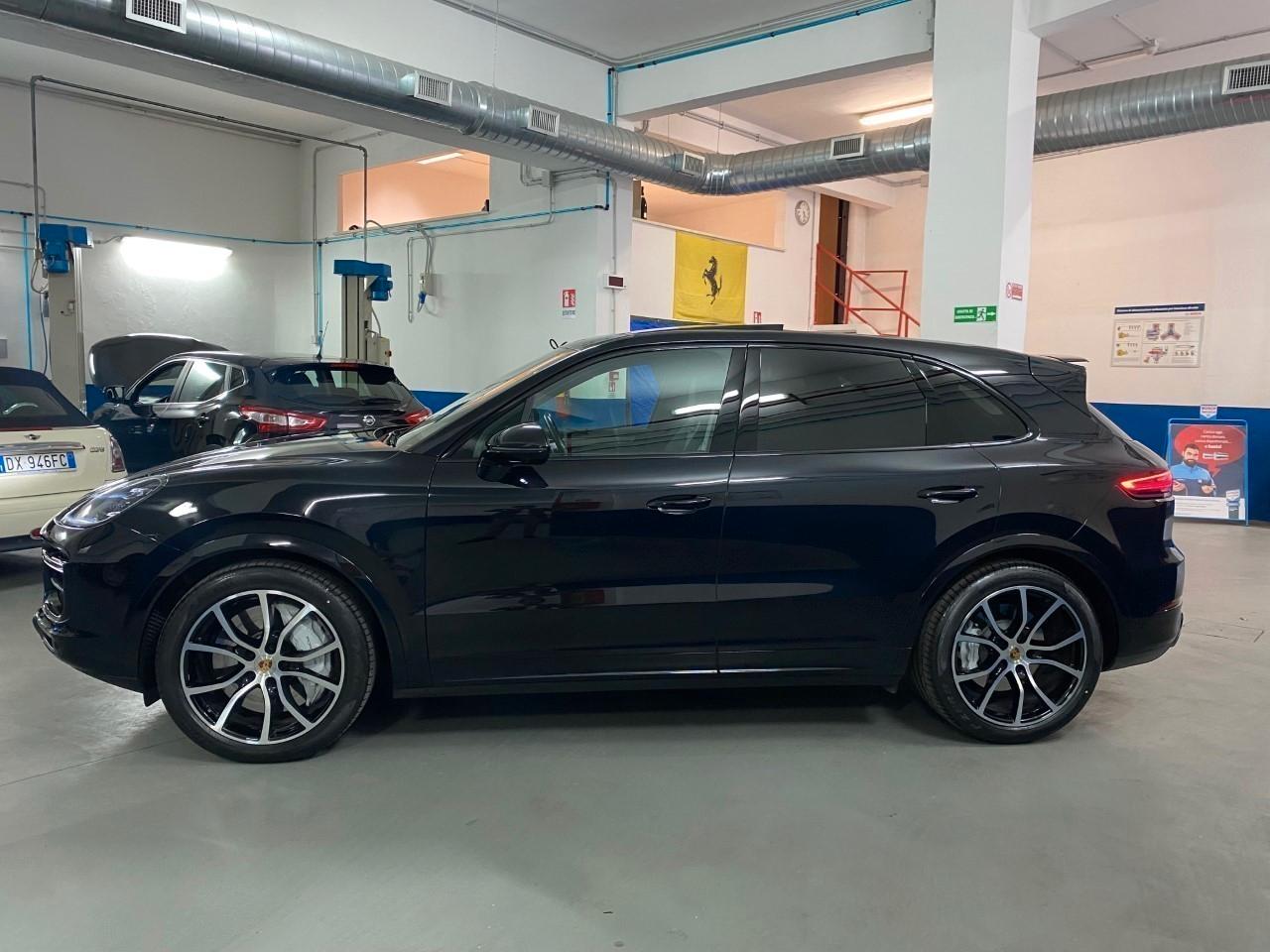 Porsche Cayenne 4.0 V8 Turbo
