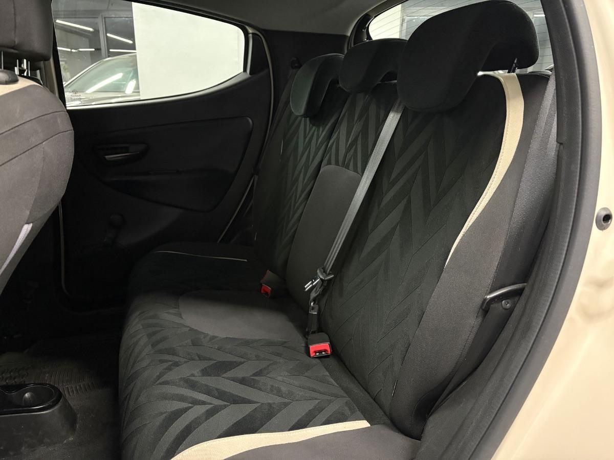 LANCIA Ypsilon 1.2 69 CV 5p. Platinum