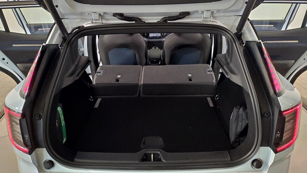 VOLVO Ex30 Single Motor Extended Range Rwd Plus