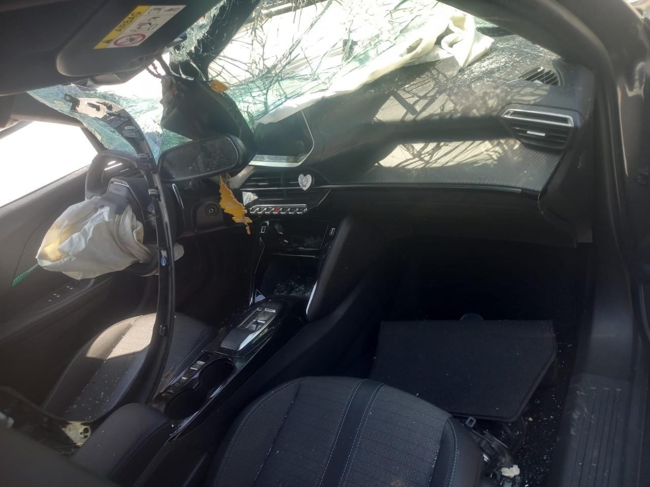 Peugeot 2008 2023 Incidentata sinistrata