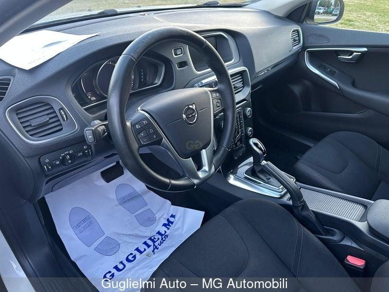 Volvo V40 Cross Country D2 Geartronic Momentum