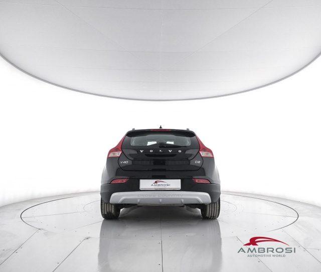 VOLVO V40 Cross Country D2 Volvo Ocean Race