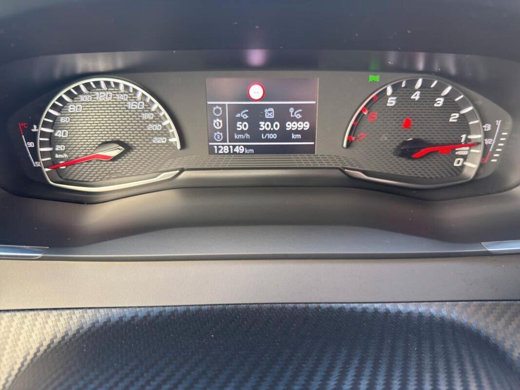 Peugeot 2008 BlueHDi 110 S&S Allure Pack 2021