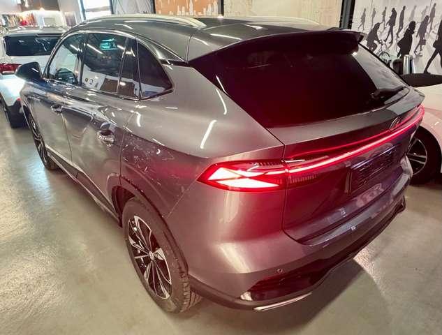MG HS 1.5T-GDI AT Luxury