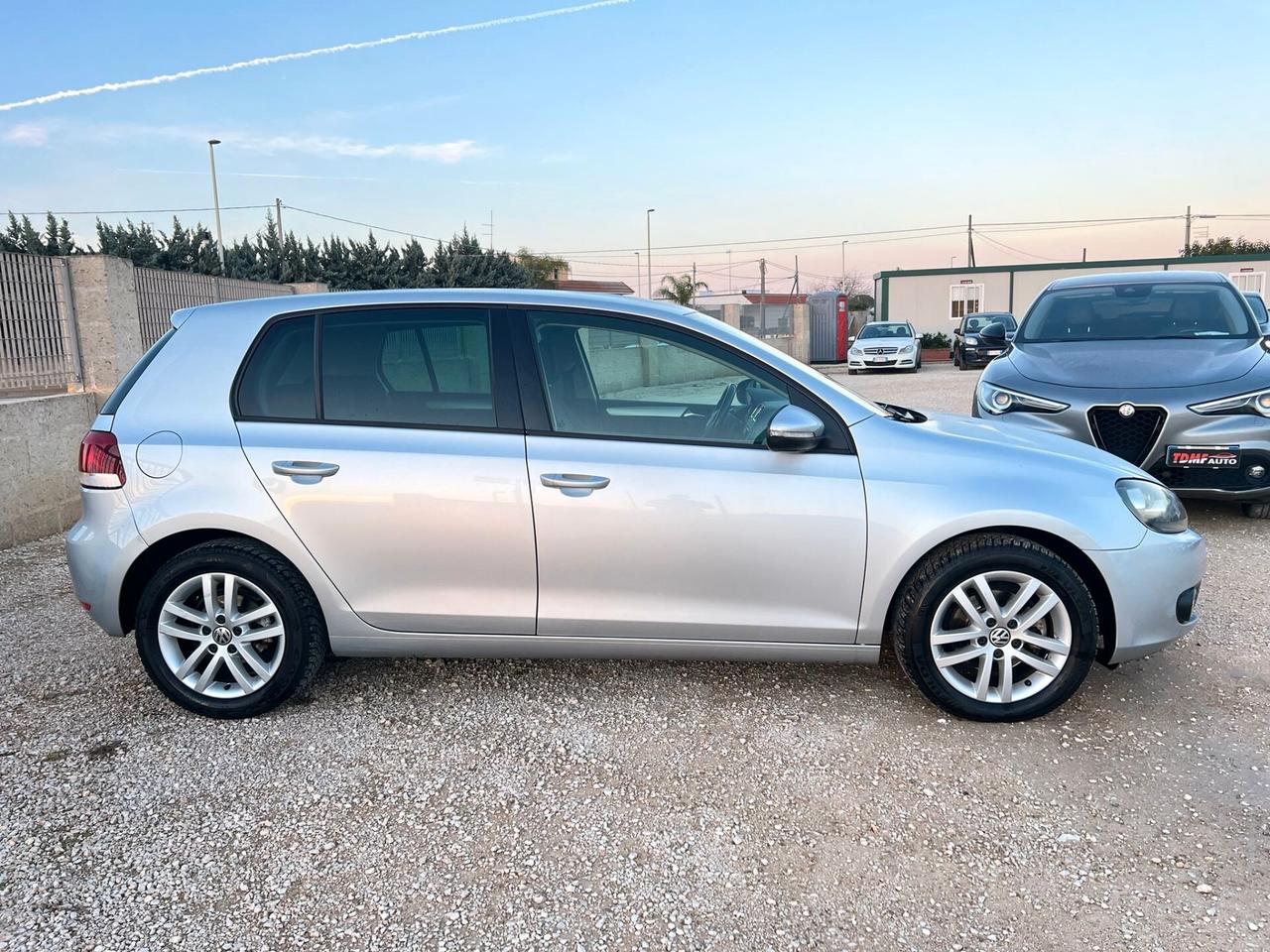 Volkswagen Golf 1.6 TDI 105 cv 5p. Comfortline