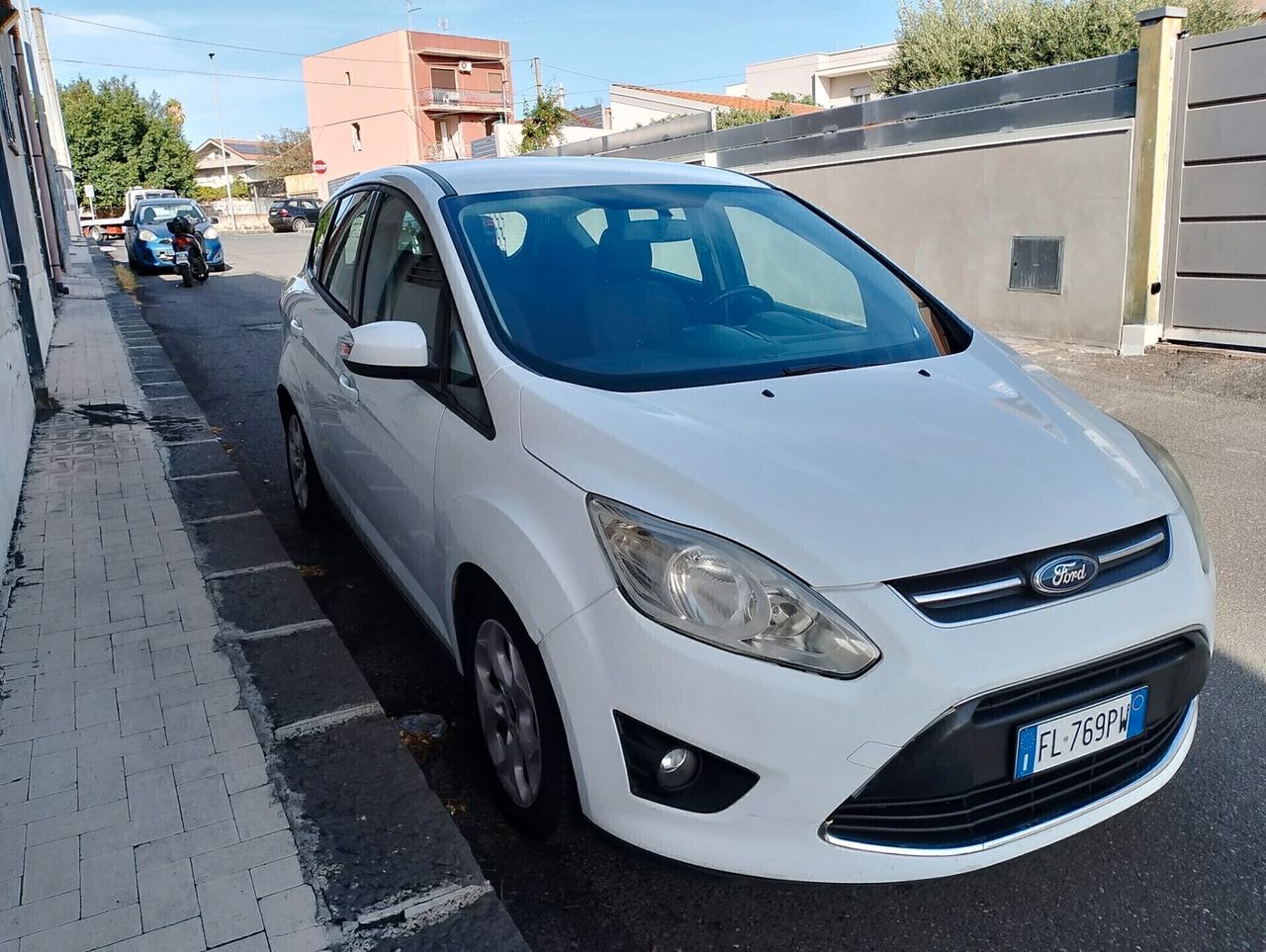Ford C-Max 2012 photo 3