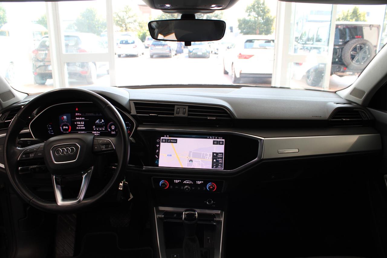 Audi Q3 2.0 TDI 150 CV S tronic Business Advanced