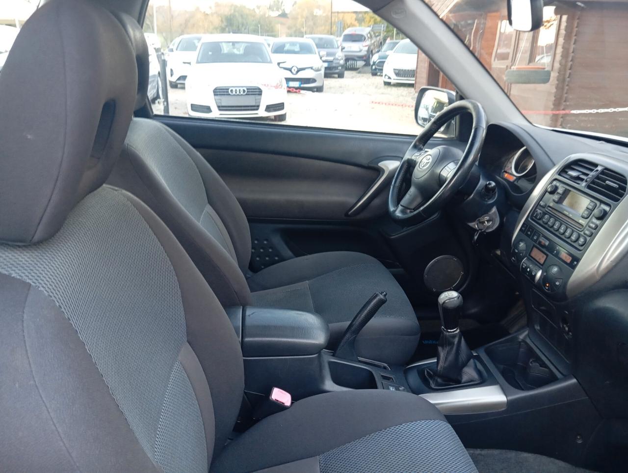 Toyota RAV 4 RAV4.com 2.0 Tdi D-4D cat 3 porte