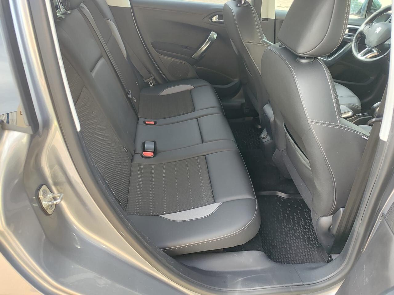 Peugeot 2008 1.6 BlueHDi 100 CV ALLURE 2016