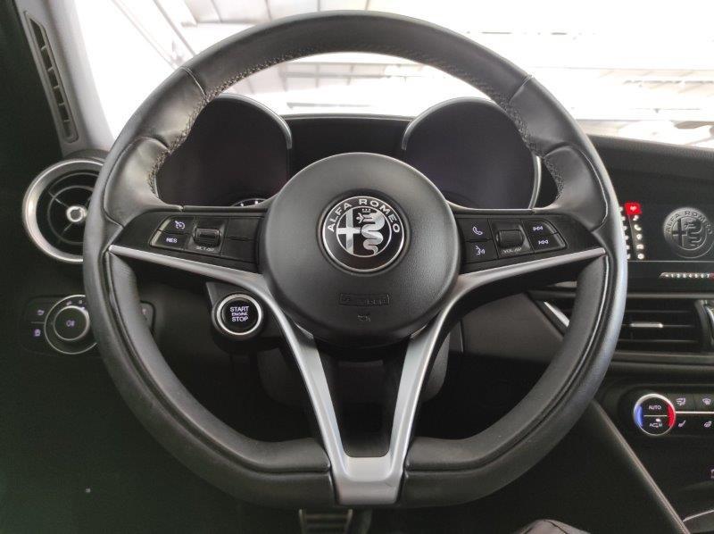 ALFA ROMEO Giulia (2016) - Giulia 2.2 Turbodiesel 180 CV AT8 Super