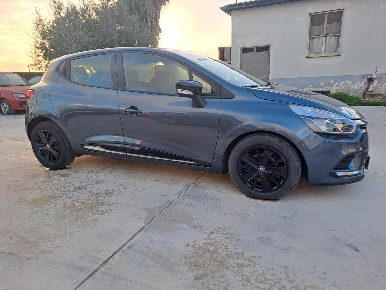 Renault Clio dCi 8V 75 CV 2019 SOLO 90MILA KM