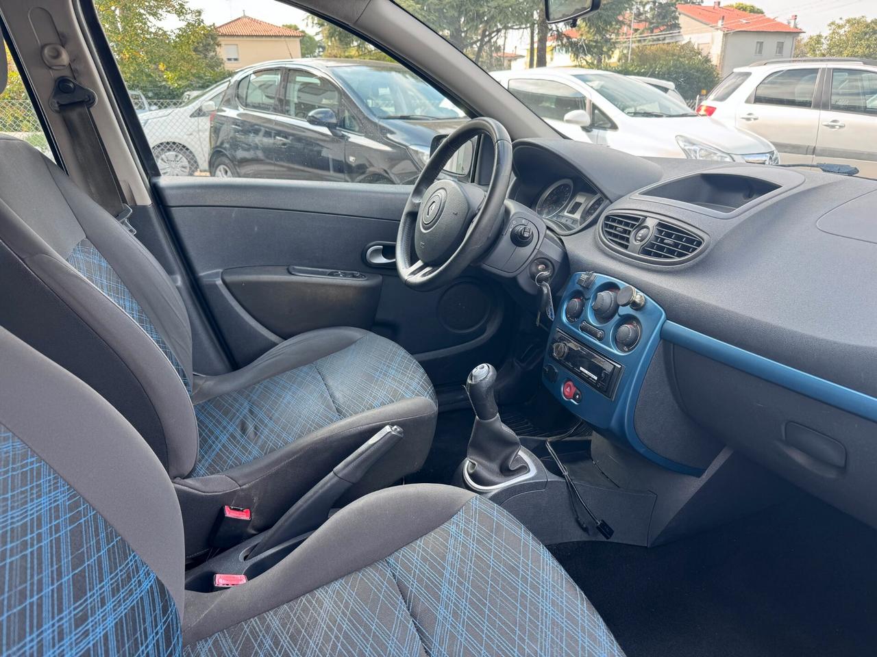 Renault Clio 1.2 16V 5 porte Le Iene