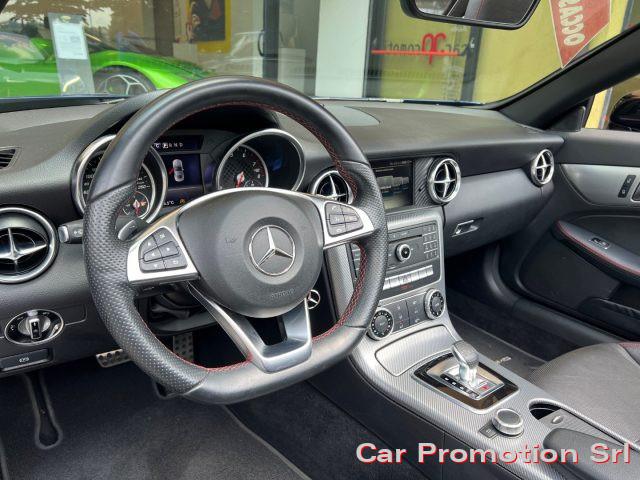 MERCEDES-BENZ SLC 200 Premium