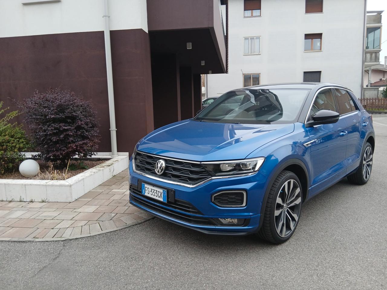 Volkswagen T-Roc 1.5 TSI ACT DSG RLine FULL optional tua a € 263 mese