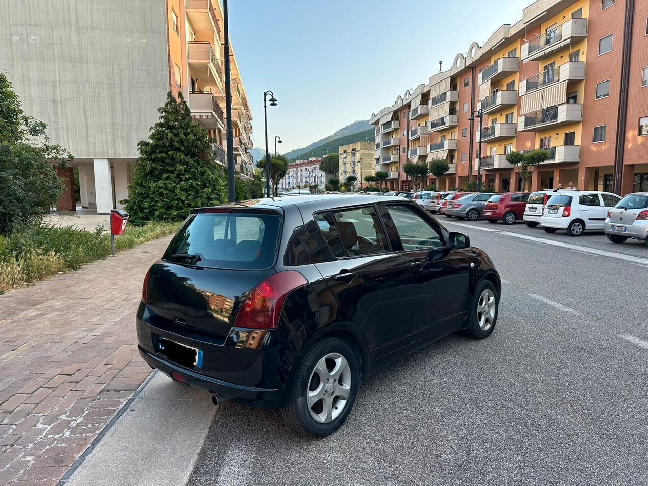 Suzuki Swift 1.3 DDiS 5p. 12 MESI DI GARANZIA