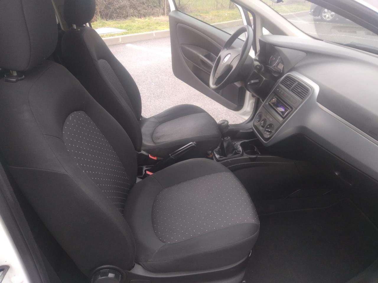 Fiat Grande Punto 1.3 MJT 75 3p.Van Active 2pt x neopatentati