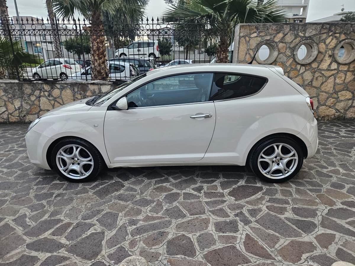 Alfa Romeo MiTo 1.3 JTDm 16V 90 CV Distinctive Sport Pack