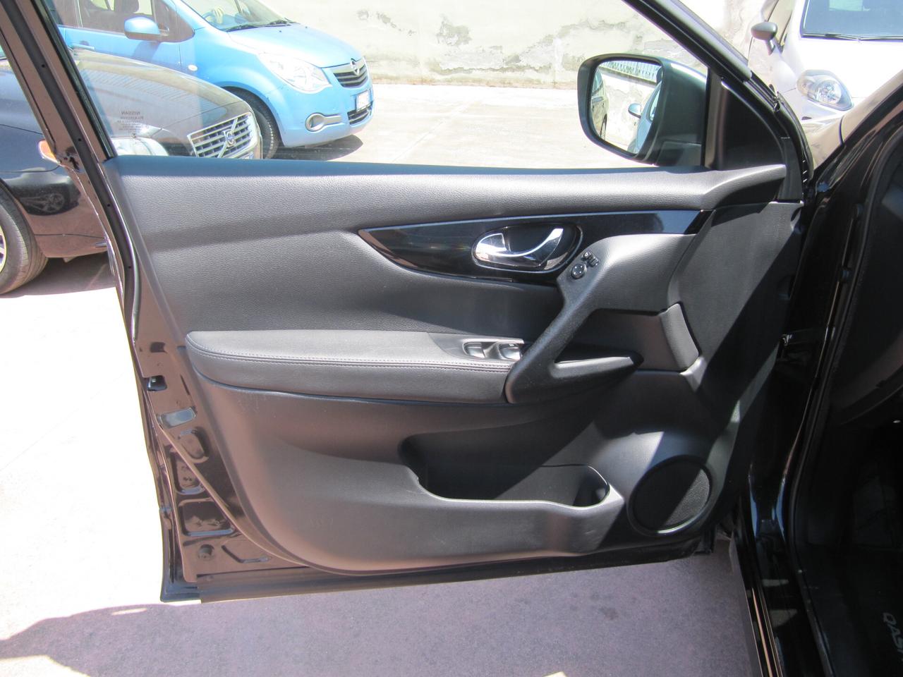 Nissan Qashqai 1.6 dCi 2WD Tekna - AUTOMATICO