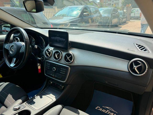 MERCEDES-BENZ GLA 200 d Automatic Sport