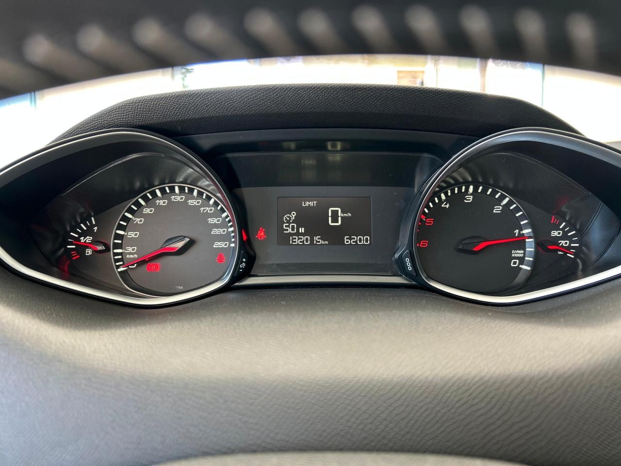 Peugeot 308 BlueHDi 120 S&S SW Business