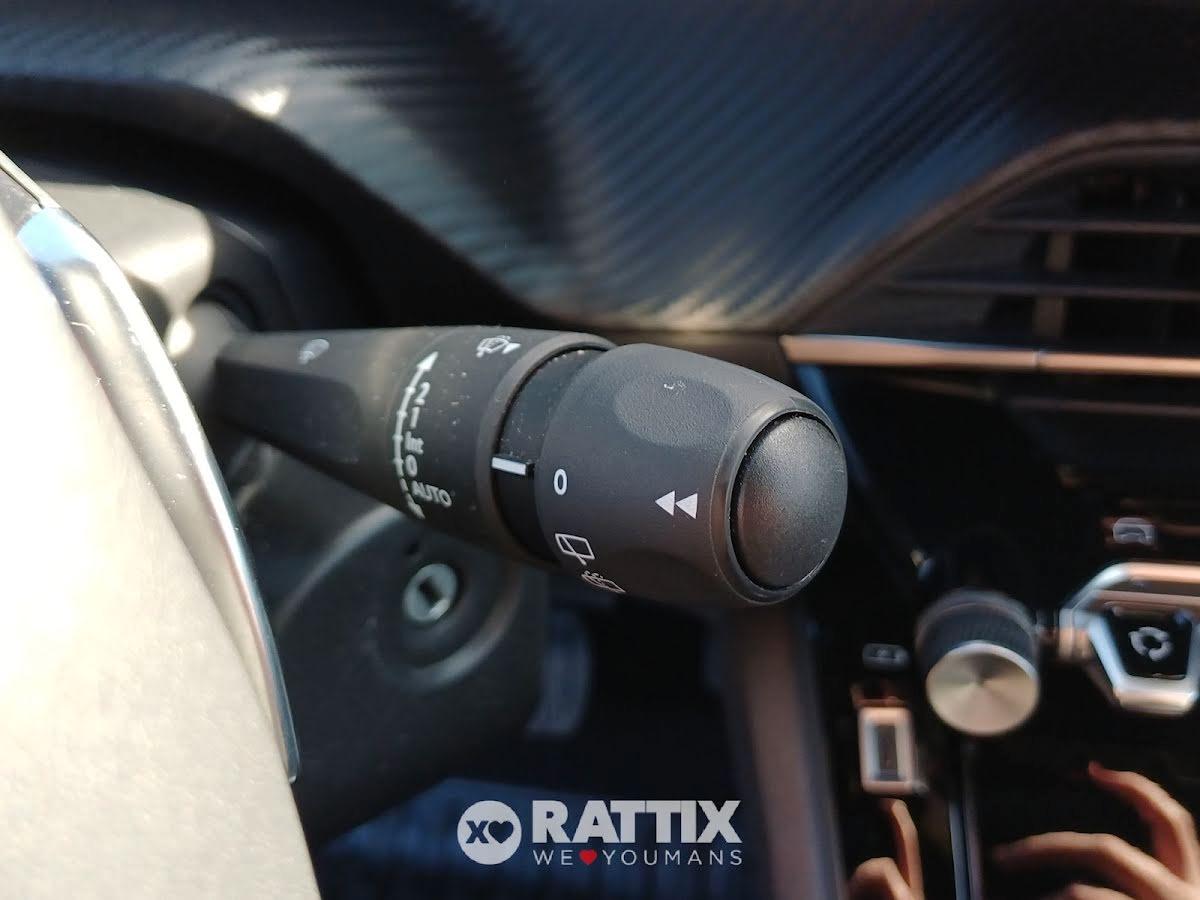 Peugeot 2008 1.2 Hybrid 136CV Allure e-DCS6