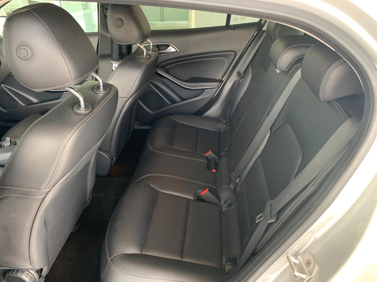 Mercedes-benz GLA 200 d Automatic Sport