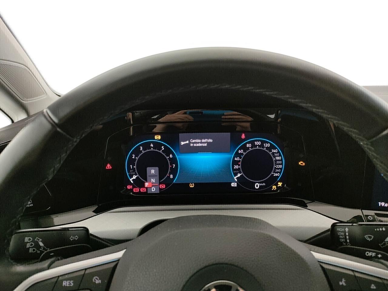 Volkswagen Golf 1.5 TGI DSG 130 CV Aziendale