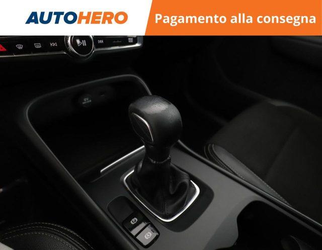 VOLVO XC40 D3 Momentum